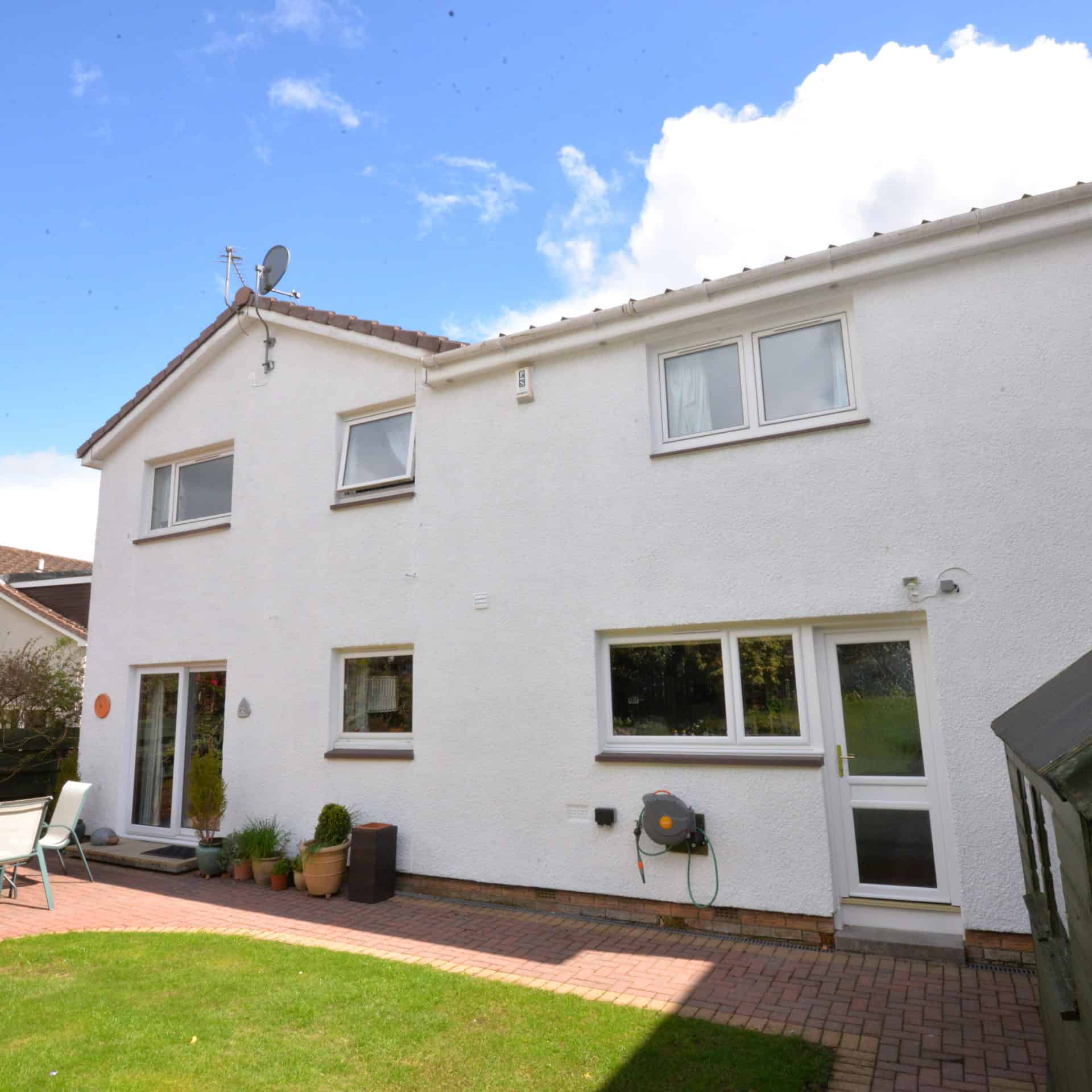New white windows & door for Dunfermline home CR Smith
