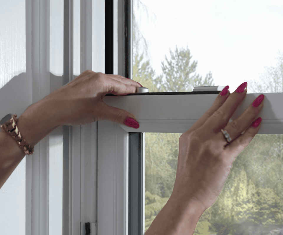 Example of how to use the fitch lock cash on sliding sash windows