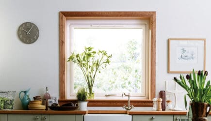 reversible-window-kitchen-scene-american-cherry