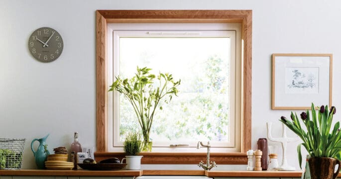 reversible-window-kitchen-scene-american-cherry