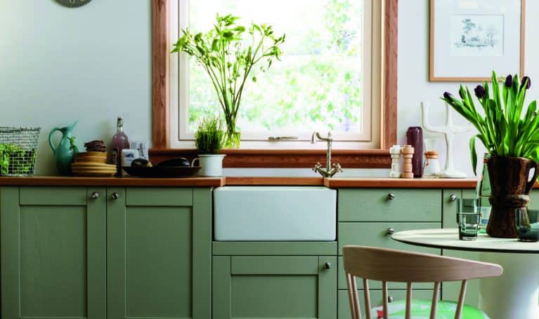 reversible-window-kitchen-scene-american-cherry-full-finish