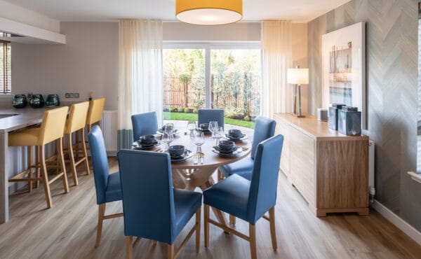 Kitchen diner with patio doors out to the garden