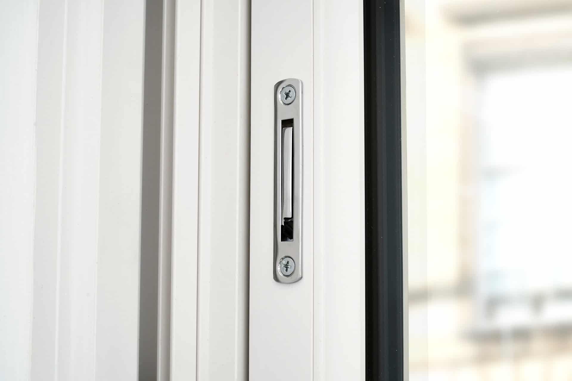 Close up of a deactivated sliding sash travel restrictor