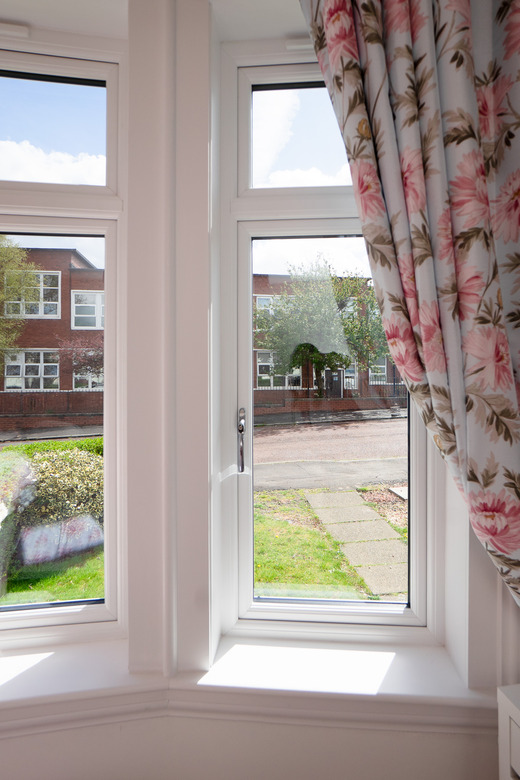 Lorimer-Casement-Window-White-Close-Up-Interior-Bedroom-Glasgow