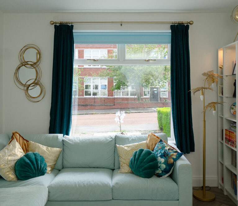 Lorimer-Casement-Windows-White-Interior-Living-Room-Glasgow