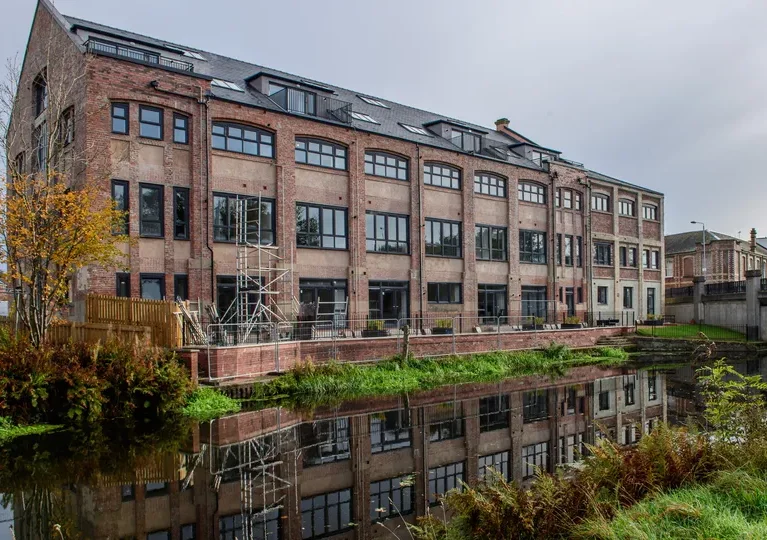 Commercial_CaseStudies_Maryhill_AnthraciteTiltTurn_External_30-10-2025_05_v1_result