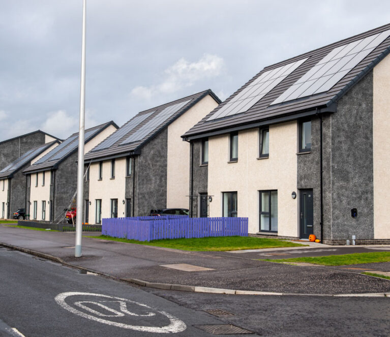Commercial_CaseStudies_NewBuild_Cullross_Dundee_AnthraciteGrey_05