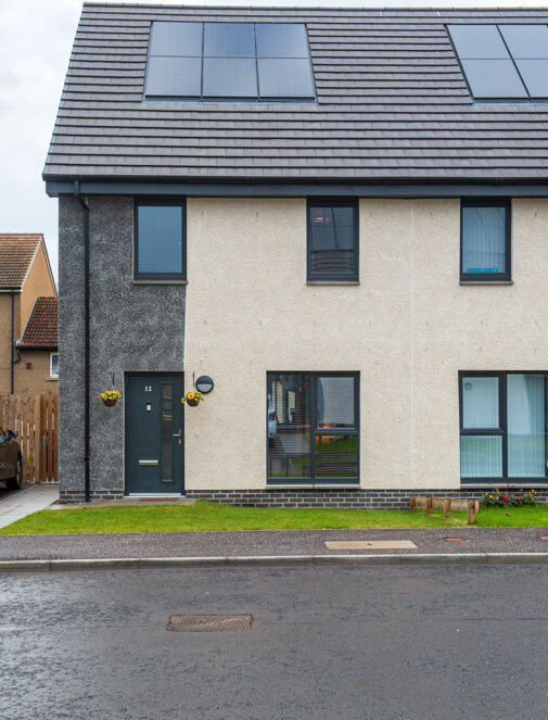 Commercial_CaseStudies_NewBuild_Cullross_Dundee_AnthraciteGrey_07