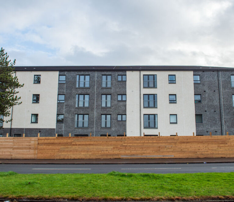 Commercial_CaseStudies_NewBuild_Cullross_Dundee_AnthraciteGrey_09